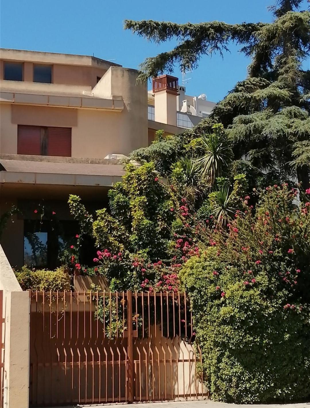 קליארי Luis&Susy Home, מראה חיצוני תמונה